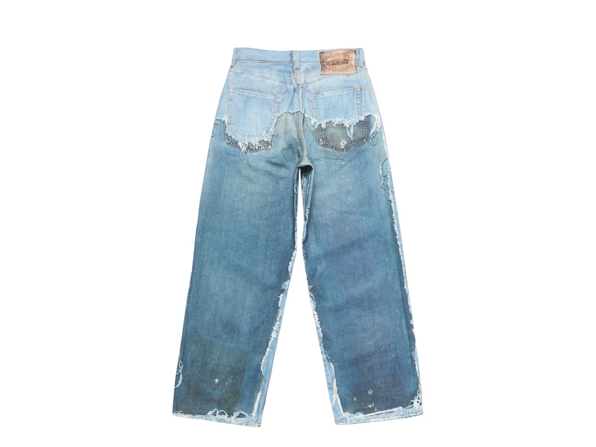 https://d2cva83hdk3bwc.cloudfront.net/rw-ux-trou000001-acne-studios-trompe-l-il-jeans-1981-mid-blue-2.jpg
