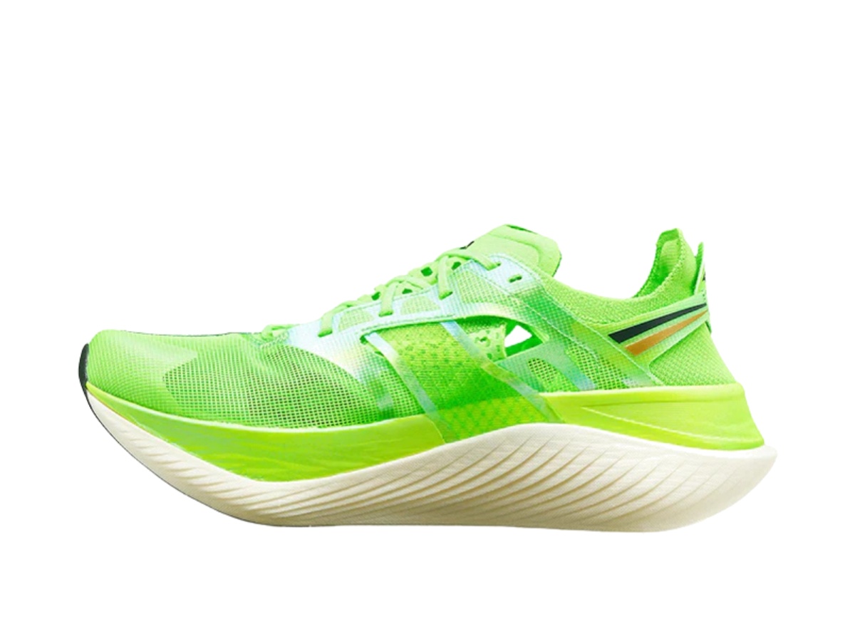 https://d2cva83hdk3bwc.cloudfront.net/s20768-30-7-saucony-endorphin-elite-green-2.jpg