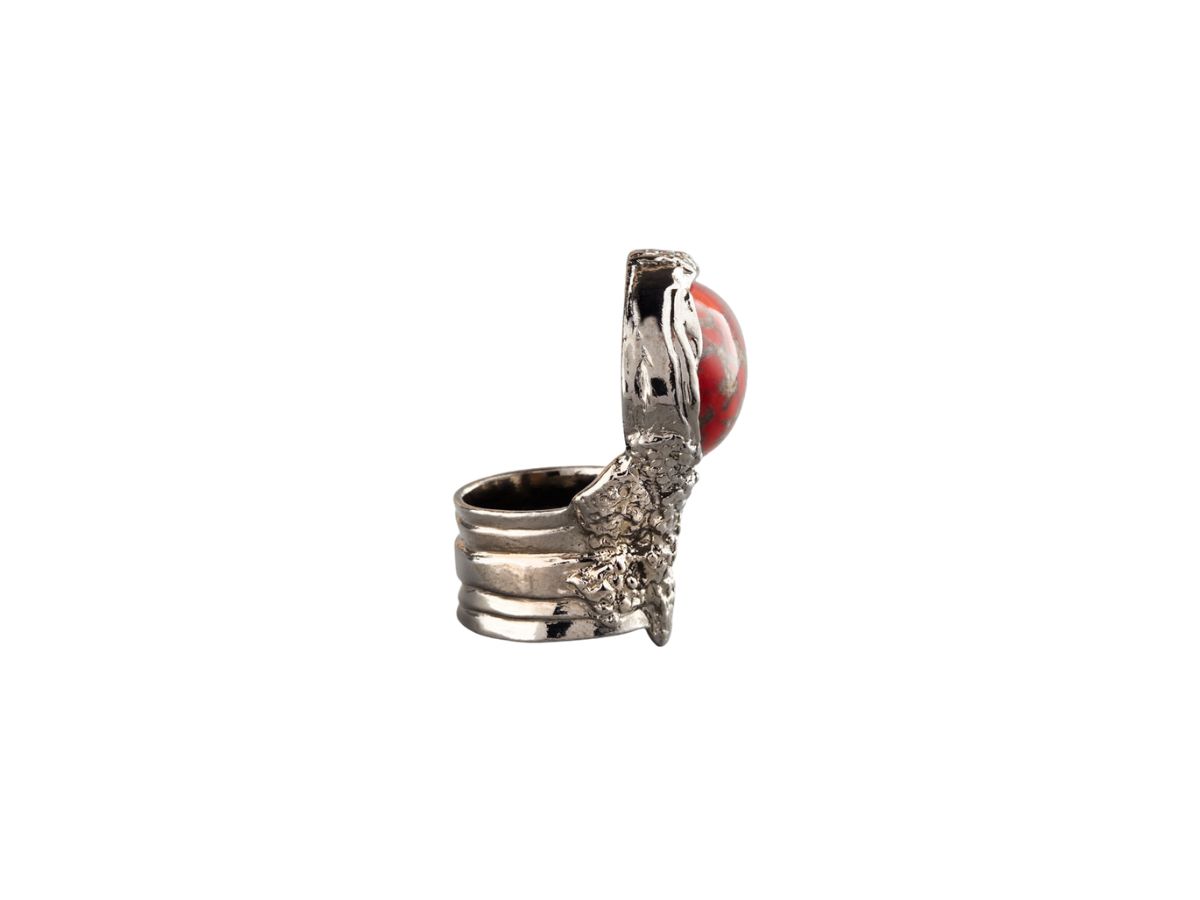 https://d2cva83hdk3bwc.cloudfront.net/saint-laurent-arty-ring-silver-tone-metal-and-red-stone-2.jpg