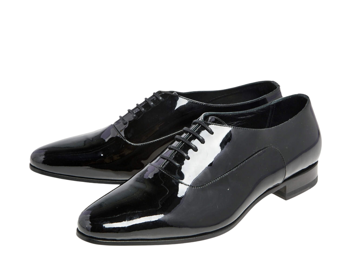 https://d2cva83hdk3bwc.cloudfront.net/saint-laurent-black-patent-leather-lace-up-oxfords-3.jpg