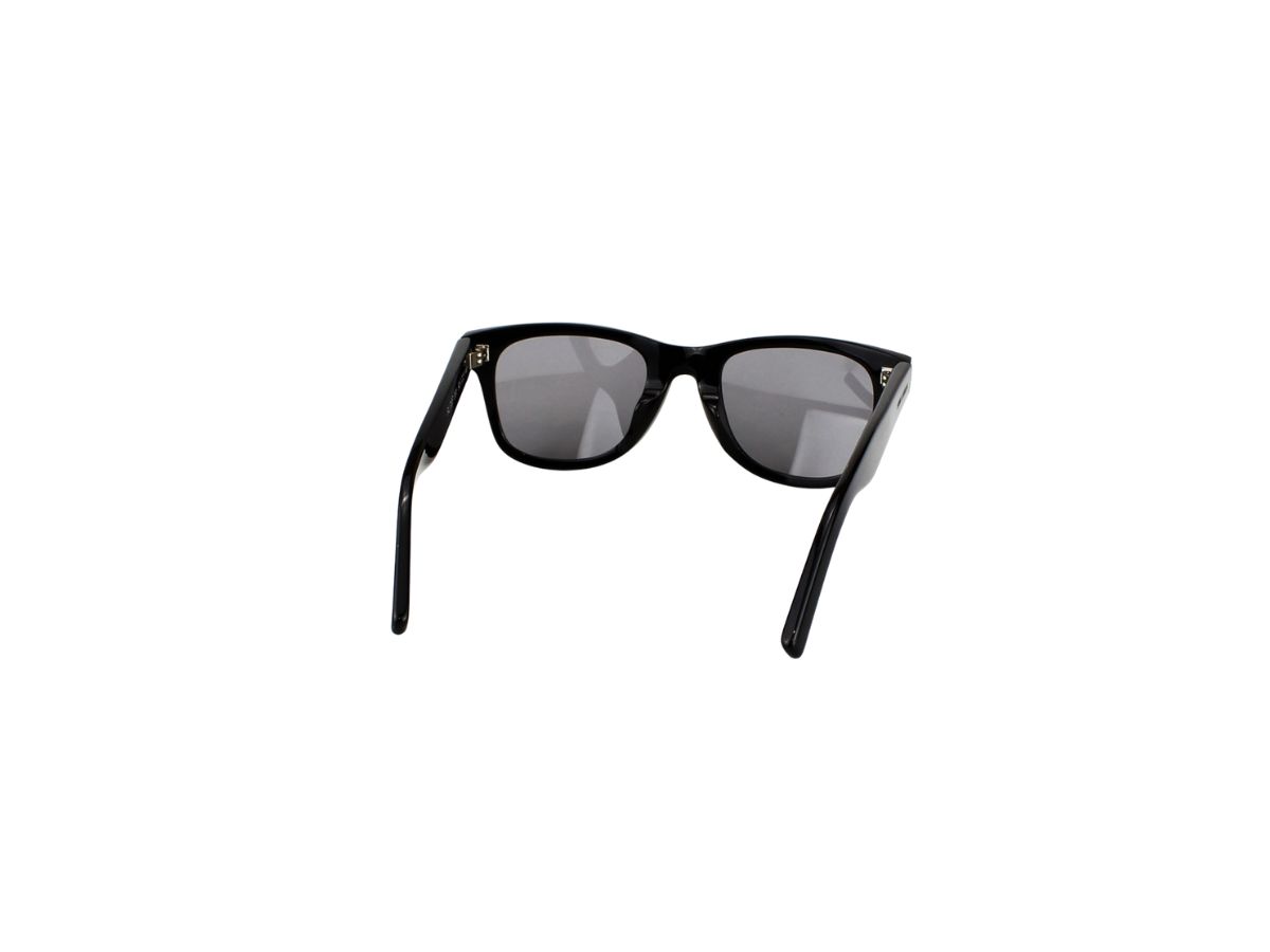 https://d2cva83hdk3bwc.cloudfront.net/saint-laurent-sl-51-sunglasses-in-black-plastic-frames-and-mirror-lenses-4.jpg