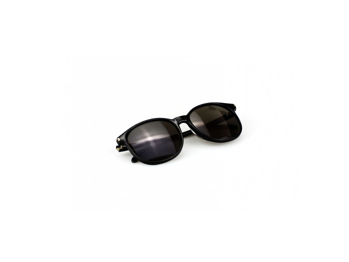https://d2cva83hdk3bwc.cloudfront.net/saint-laurent-sl-95-sunglasses-in-black-plastic-frames-and-mirror-lenses-6.jpg