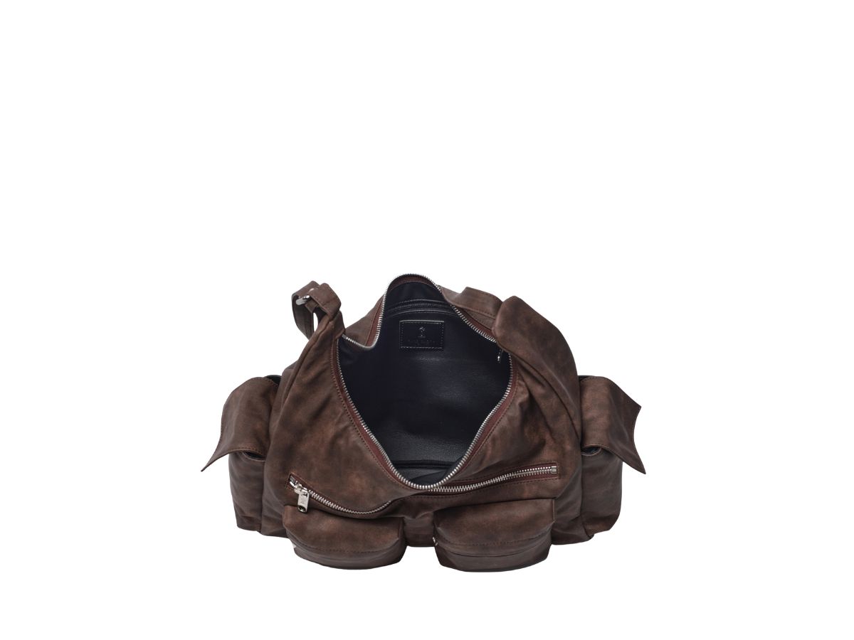 https://d2cva83hdk3bwc.cloudfront.net/samo-ondoh-pocket-mug-bag-l-leather-vintage-brown-4.jpg