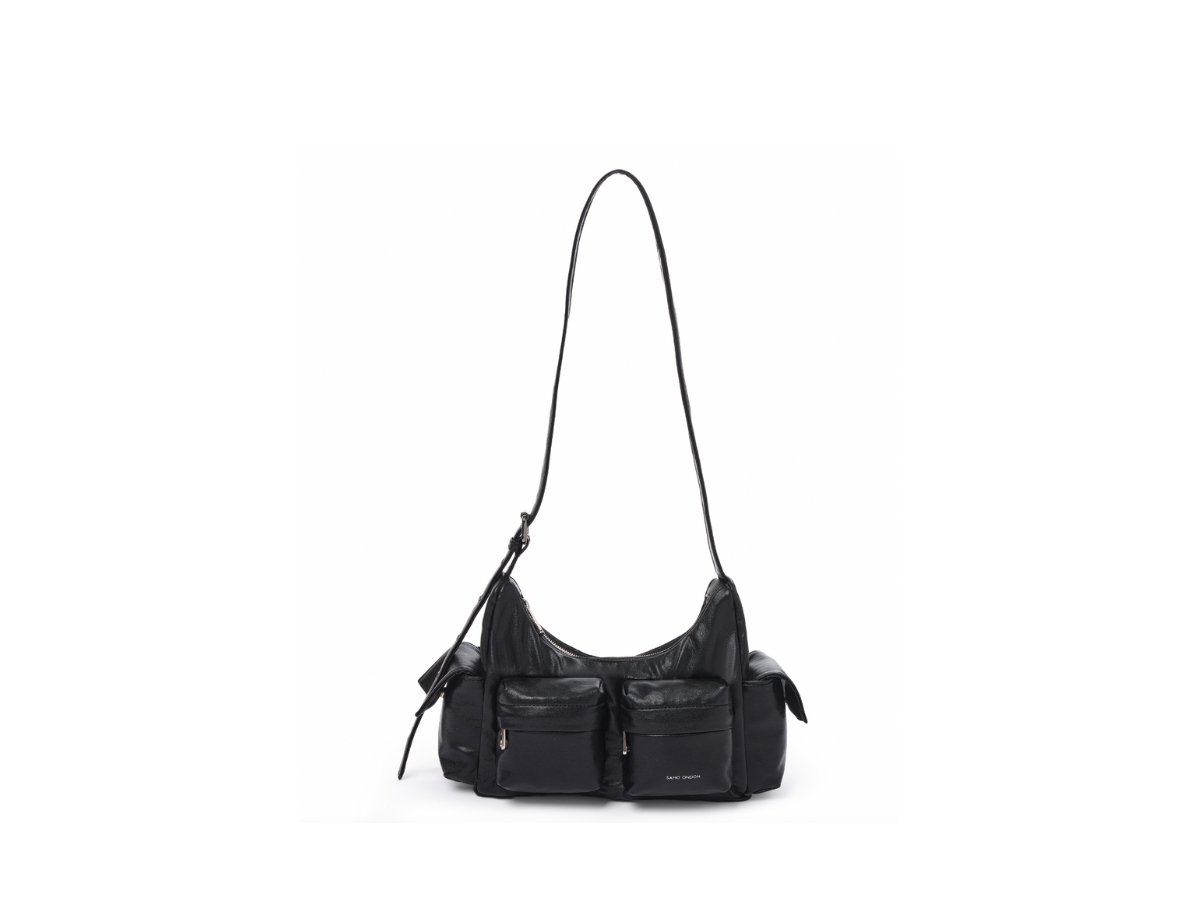https://d2cva83hdk3bwc.cloudfront.net/samo-ondoh-pocket-mug-bag-m-in-nappa-leather-black-1.jpg