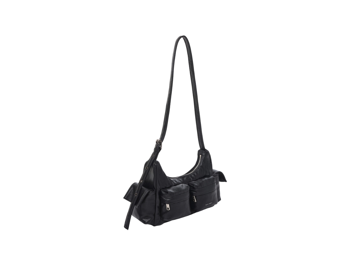https://d2cva83hdk3bwc.cloudfront.net/samo-ondoh-pocket-mug-bag-m-in-nappa-leather-black-2.jpg