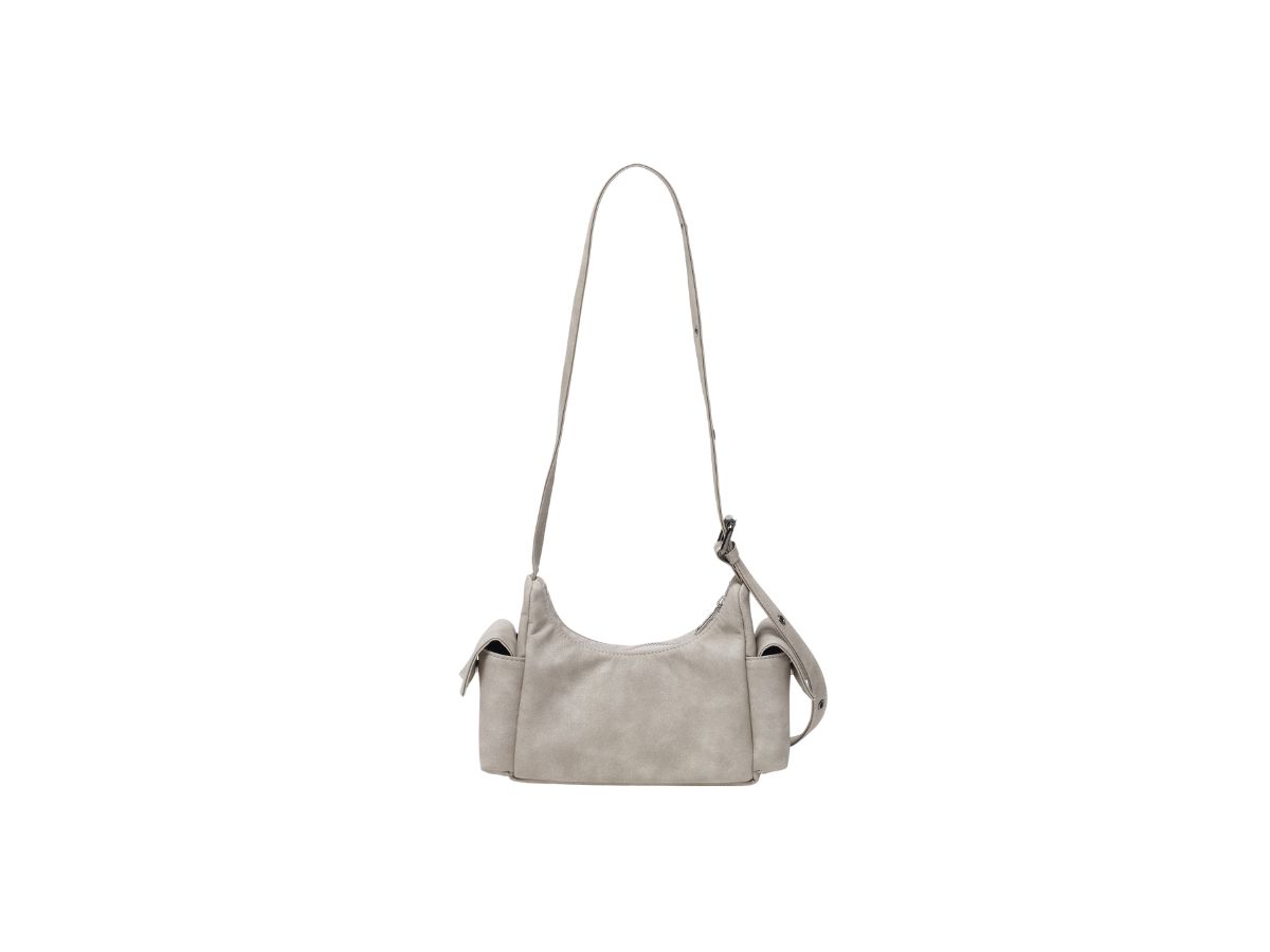 https://d2cva83hdk3bwc.cloudfront.net/samo-ondoh-pocket-mug-bag-mini-vintage-ivory-3.jpg