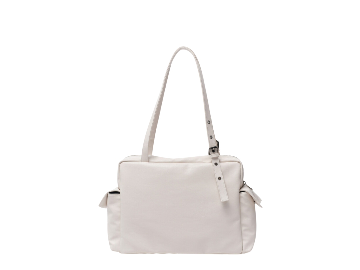 https://d2cva83hdk3bwc.cloudfront.net/samo-ondoh-pocket-utility-bag-l-in-nappa-ivory-3.jpg