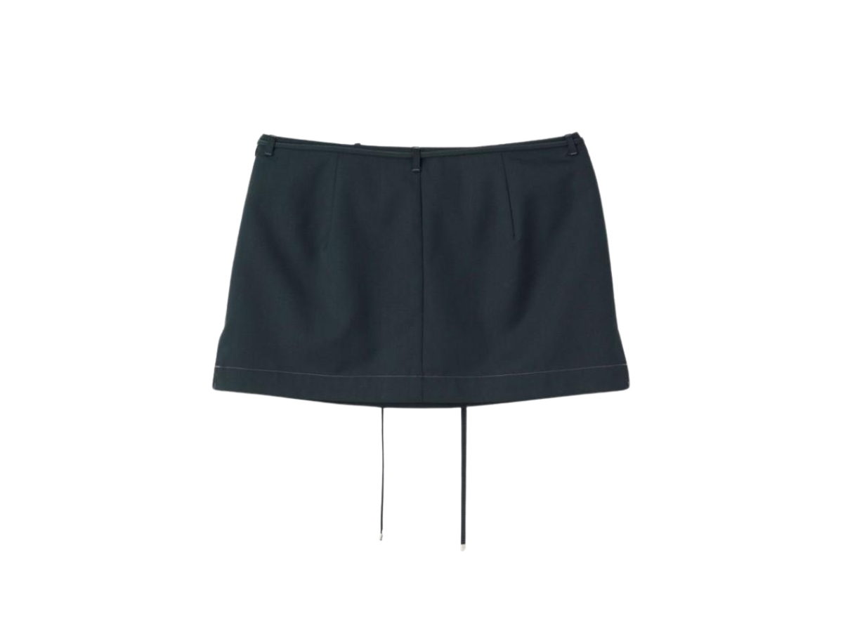 https://d2cva83hdk3bwc.cloudfront.net/sculptor-go-to-mini-skirt-navy-2.jpg