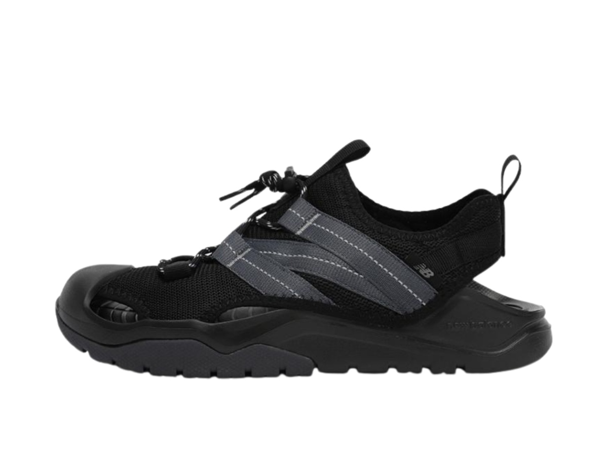 https://d2cva83hdk3bwc.cloudfront.net/sd4205bk-new-balance-4205-sandal-black-2.jpg