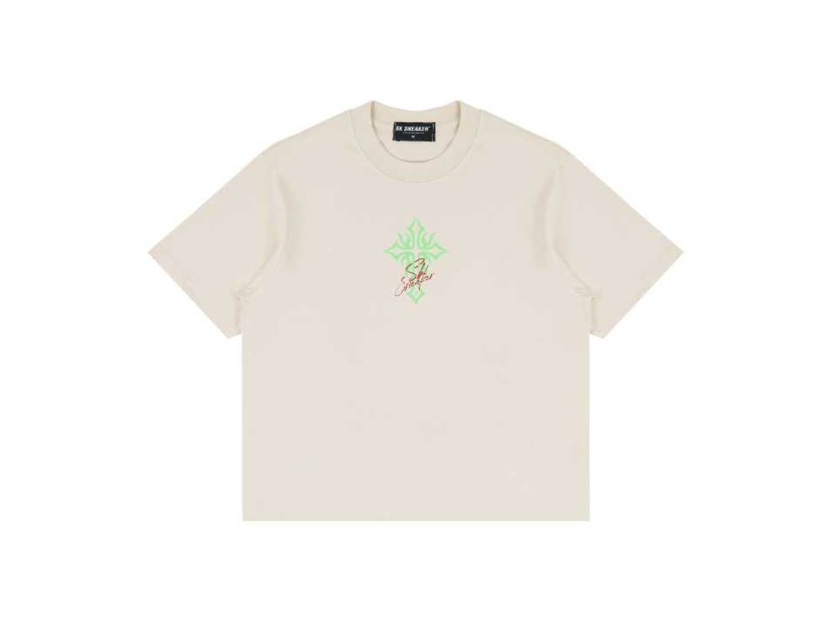 https://d2cva83hdk3bwc.cloudfront.net/sk-sneaker_sk-sneaker-crimson-creed-grow-in-the-dark-tee-beige-1.jpg
