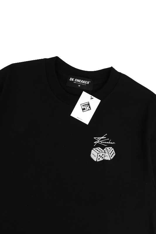 https://d2cva83hdk3bwc.cloudfront.net/sk-sneaker_sk-sneaker-dice-eleven-black-tee-3.jpg
