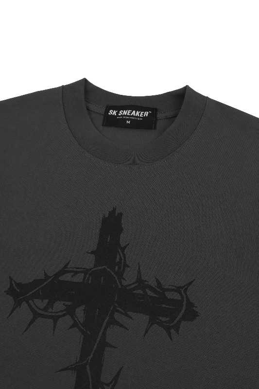 https://d2cva83hdk3bwc.cloudfront.net/sk-sneaker_sk-sneaker-thorns-cross-grey-tee-4.jpg