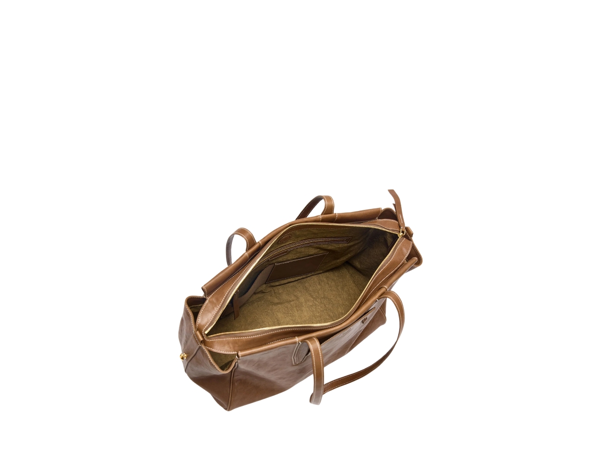 https://d2cva83hdk3bwc.cloudfront.net/smt-tbbstmydbivtlwssvehssckg-songmont-medium-yore-duffle-bag-sandal-2.jpg