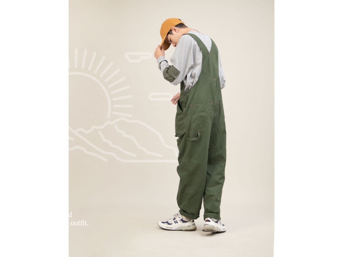 https://d2cva83hdk3bwc.cloudfront.net/snoop-overalls-camping-suit--washed-cotton--green-4.jpg