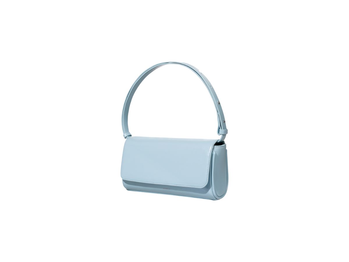 https://d2cva83hdk3bwc.cloudfront.net/stand-oil-butter-bag-in-vegan-leather-soft-blue-2.jpg