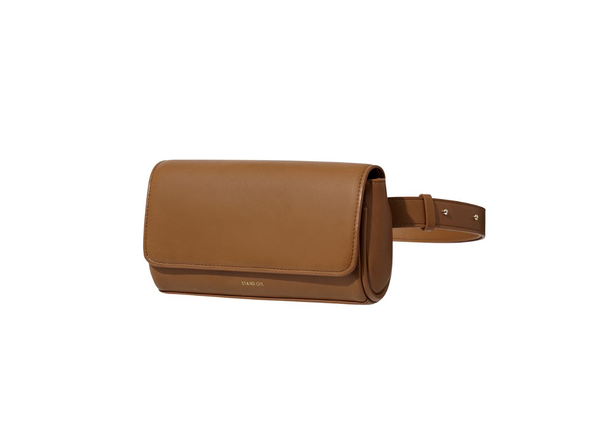 https://d2cva83hdk3bwc.cloudfront.net/stand-oil-butter-bag-tiny-in-vegan-leather-maple-2.jpg
