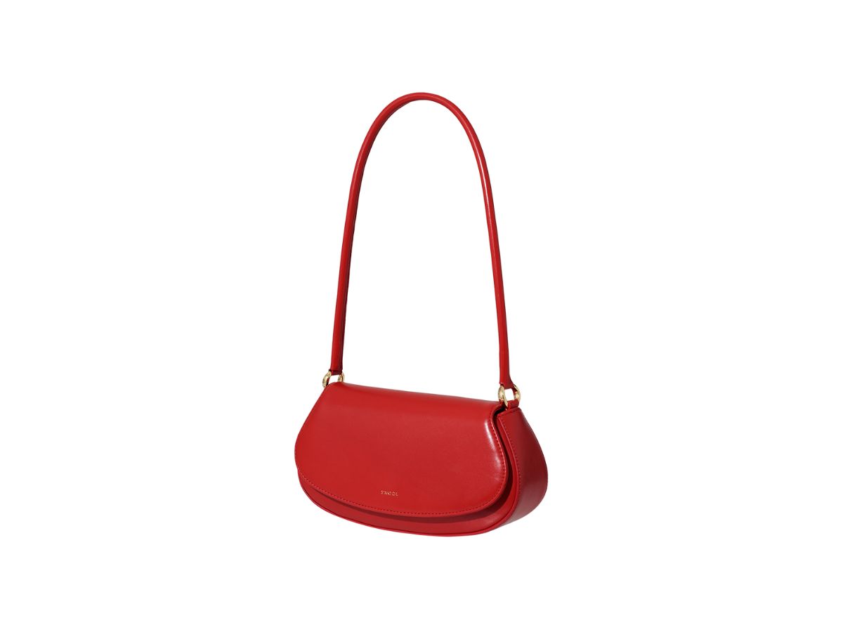 https://d2cva83hdk3bwc.cloudfront.net/stand-oil-clam-bag-in-vegan-leather-tomato-2.jpg