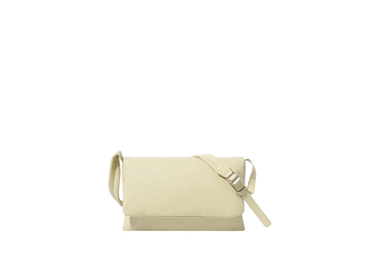 Buy Stand Oil Fluffy Bag In Vegan Leather Vanilla | SASOM
