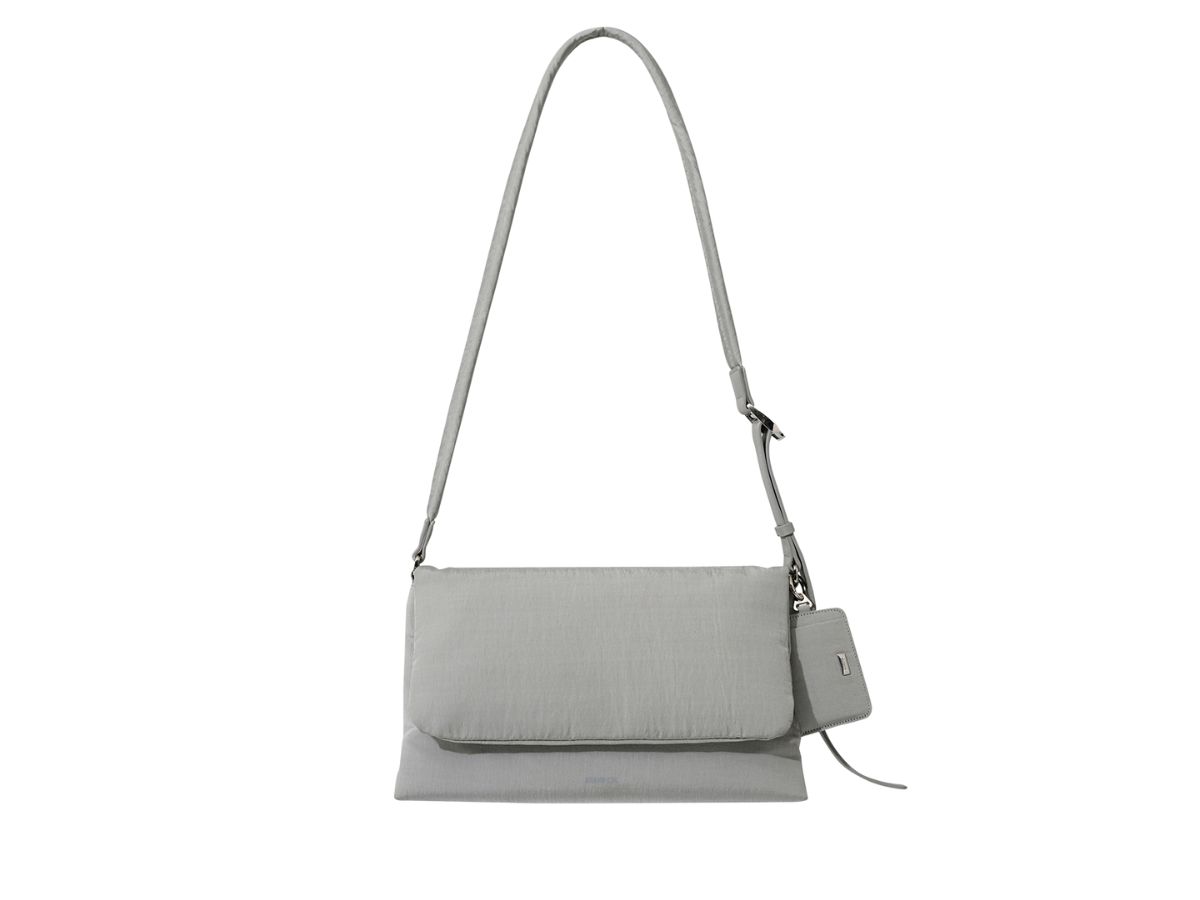 Stand Oil Fluffy Cozy In Recycle Nylon Fog Gray | ของแท้