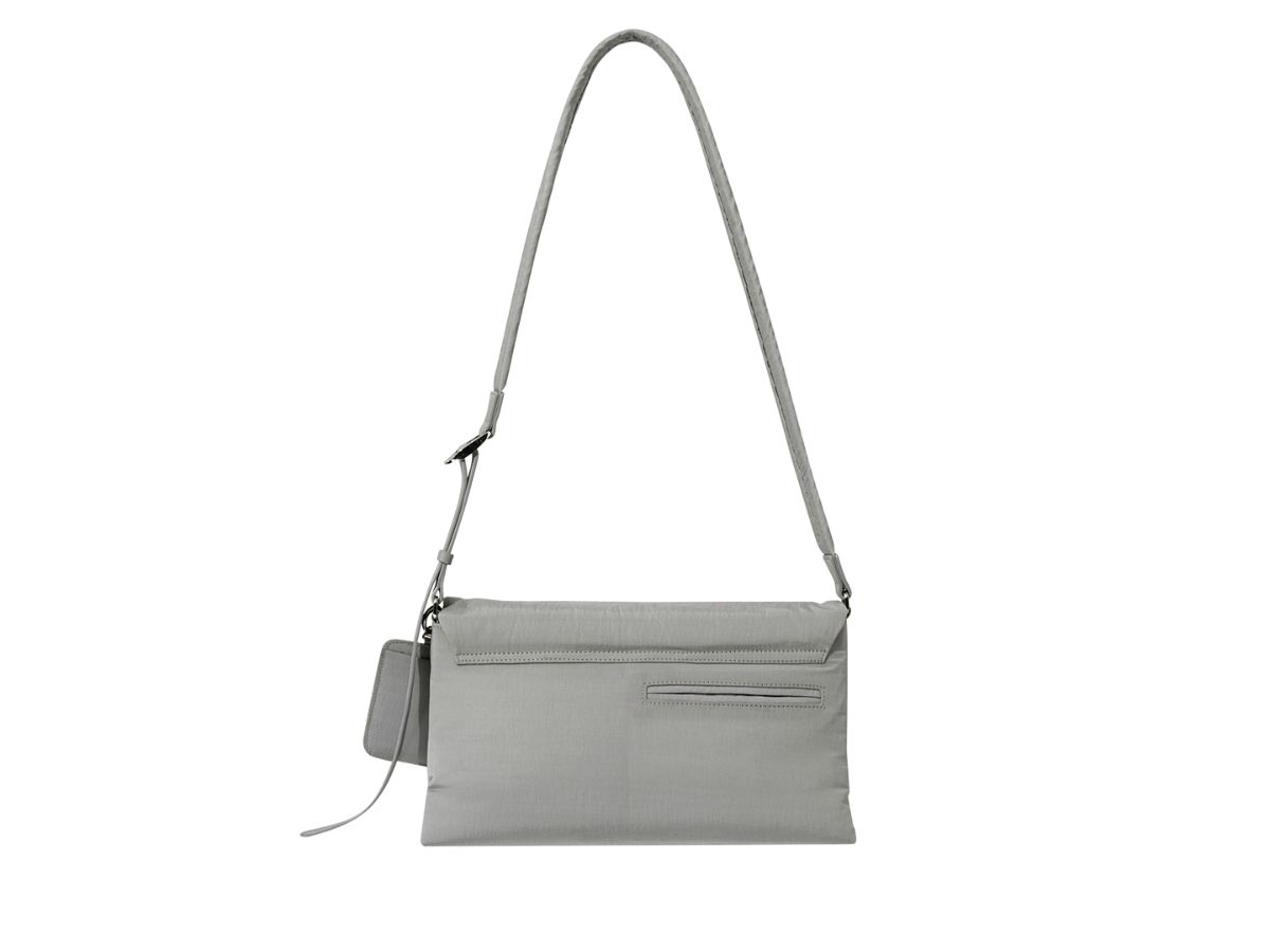 Stand Oil Fluffy Cozy In Recycle Nylon Fog Gray | ของแท้