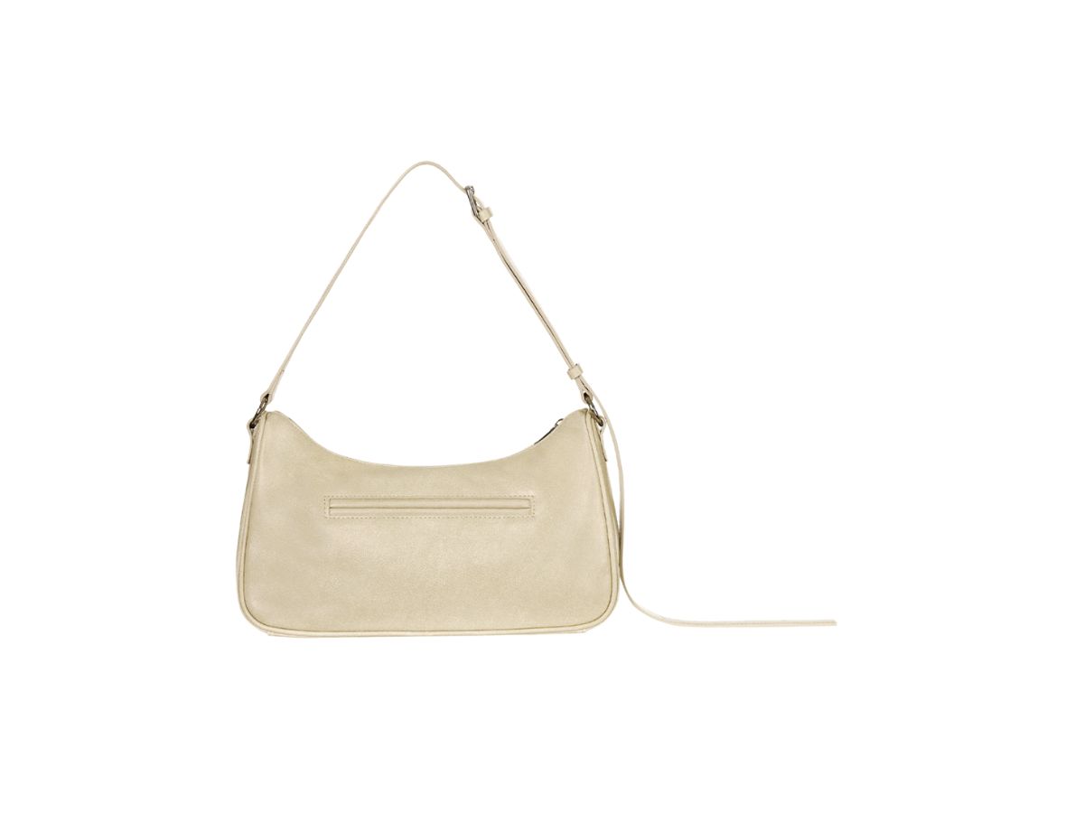 https://d2cva83hdk3bwc.cloudfront.net/stand-oil-joey-bag-mini-in-vegan-leather-cream-3.jpg