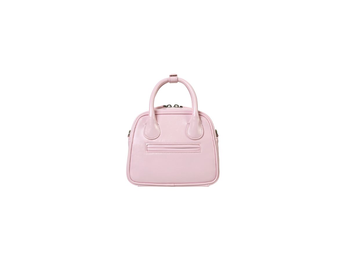 https://d2cva83hdk3bwc.cloudfront.net/stand-oil-momo-bag-mini-baby-pink-3.jpg