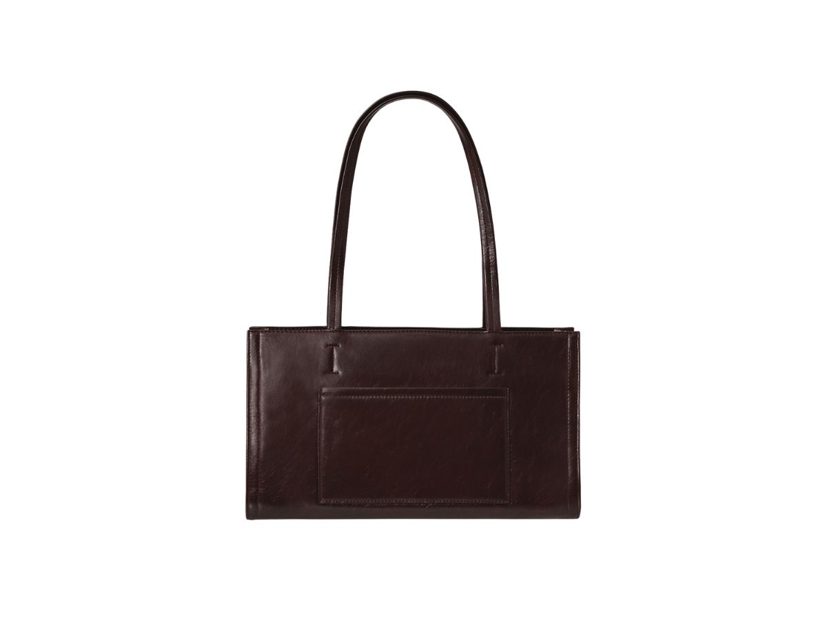 https://d2cva83hdk3bwc.cloudfront.net/stand-oil-oblong-bag-in-vegan-leather-marron-2.jpg