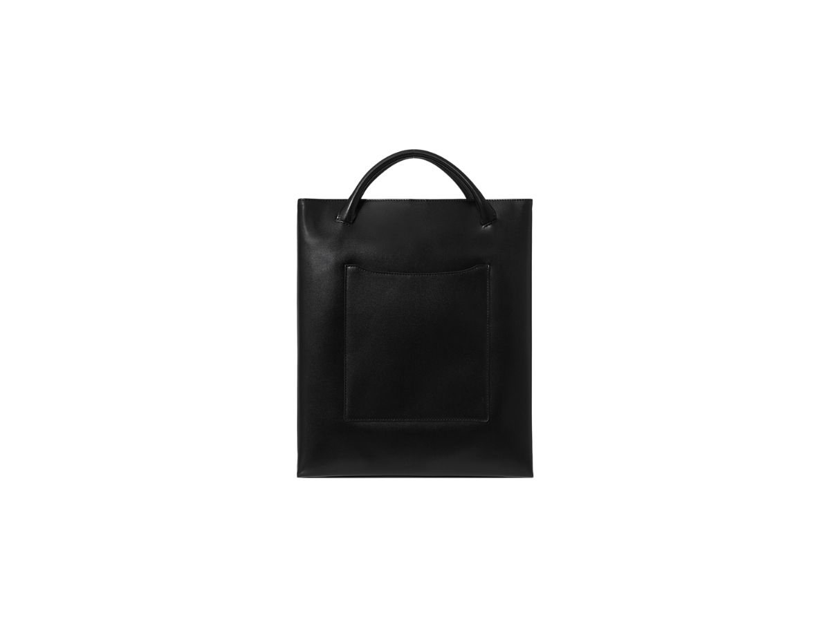 https://d2cva83hdk3bwc.cloudfront.net/stand-oil-portfolio-bag-in-vegan-leather-black-2.jpg