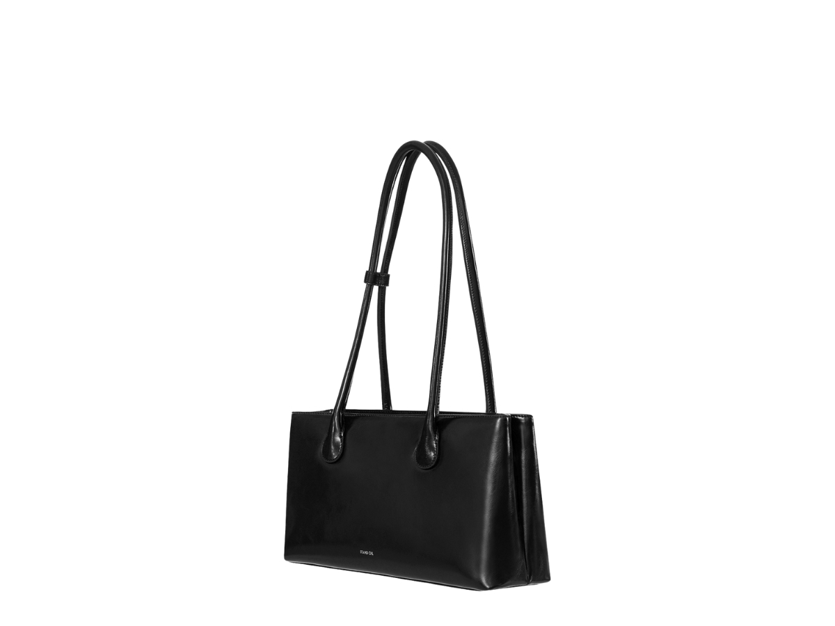 https://d2cva83hdk3bwc.cloudfront.net/stand-oil-square-low-bag-black-2.jpg