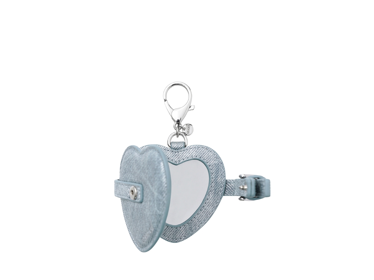 https://d2cva83hdk3bwc.cloudfront.net/sto-kcasobmksd-stand-oil-belted-mirror-keyring-silver-denim-3.jpg