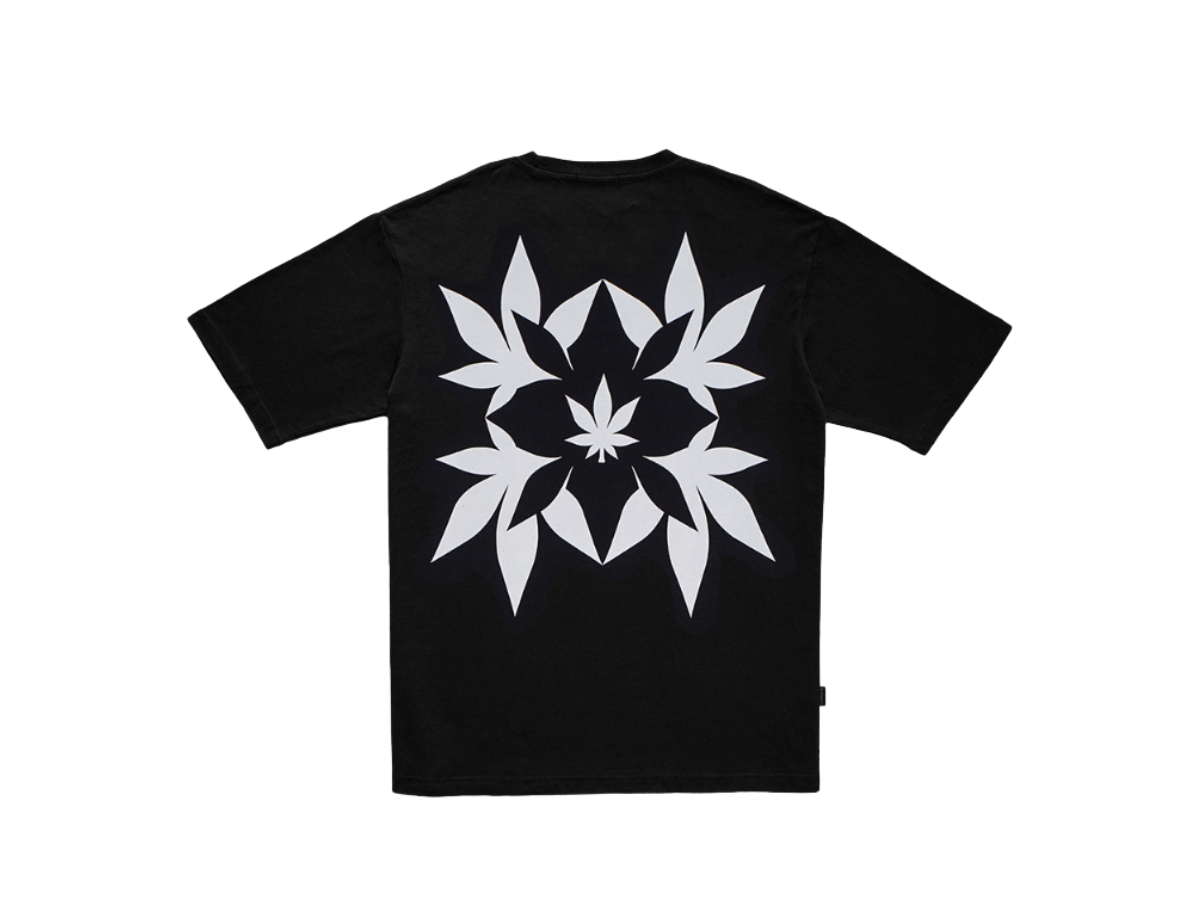 https://d2cva83hdk3bwc.cloudfront.net/stonedandco_dream---lotus-tee-black-2.jpg