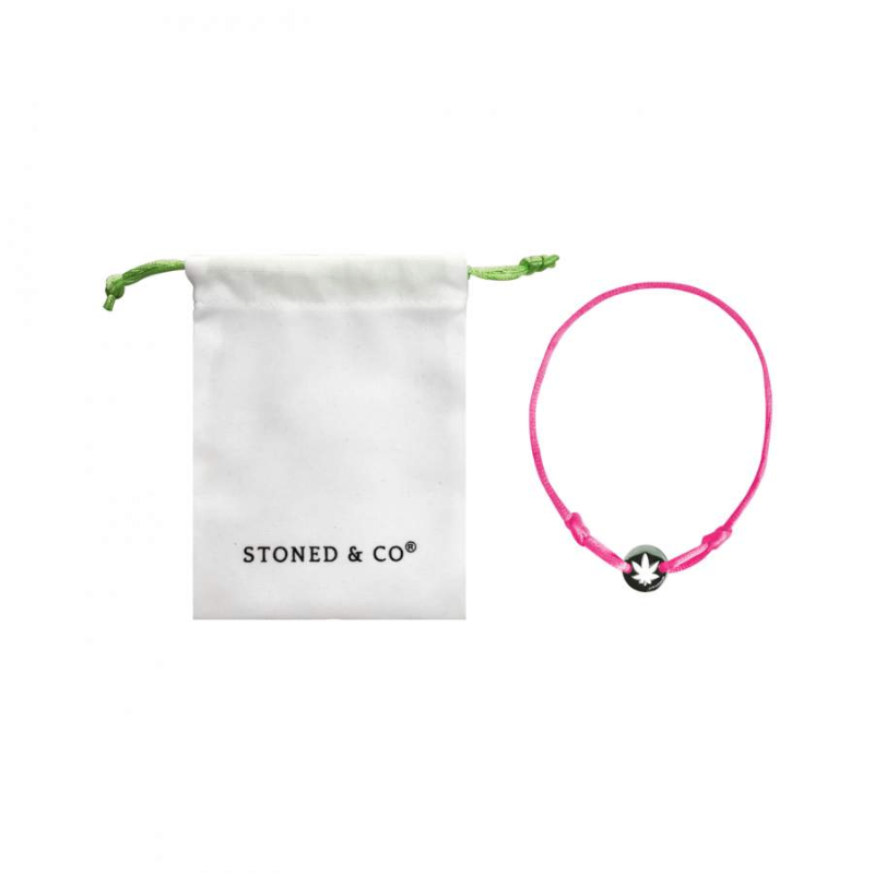 https://d2cva83hdk3bwc.cloudfront.net/stonedandco_lovestoned-bracelet-neon-pink-3.jpg