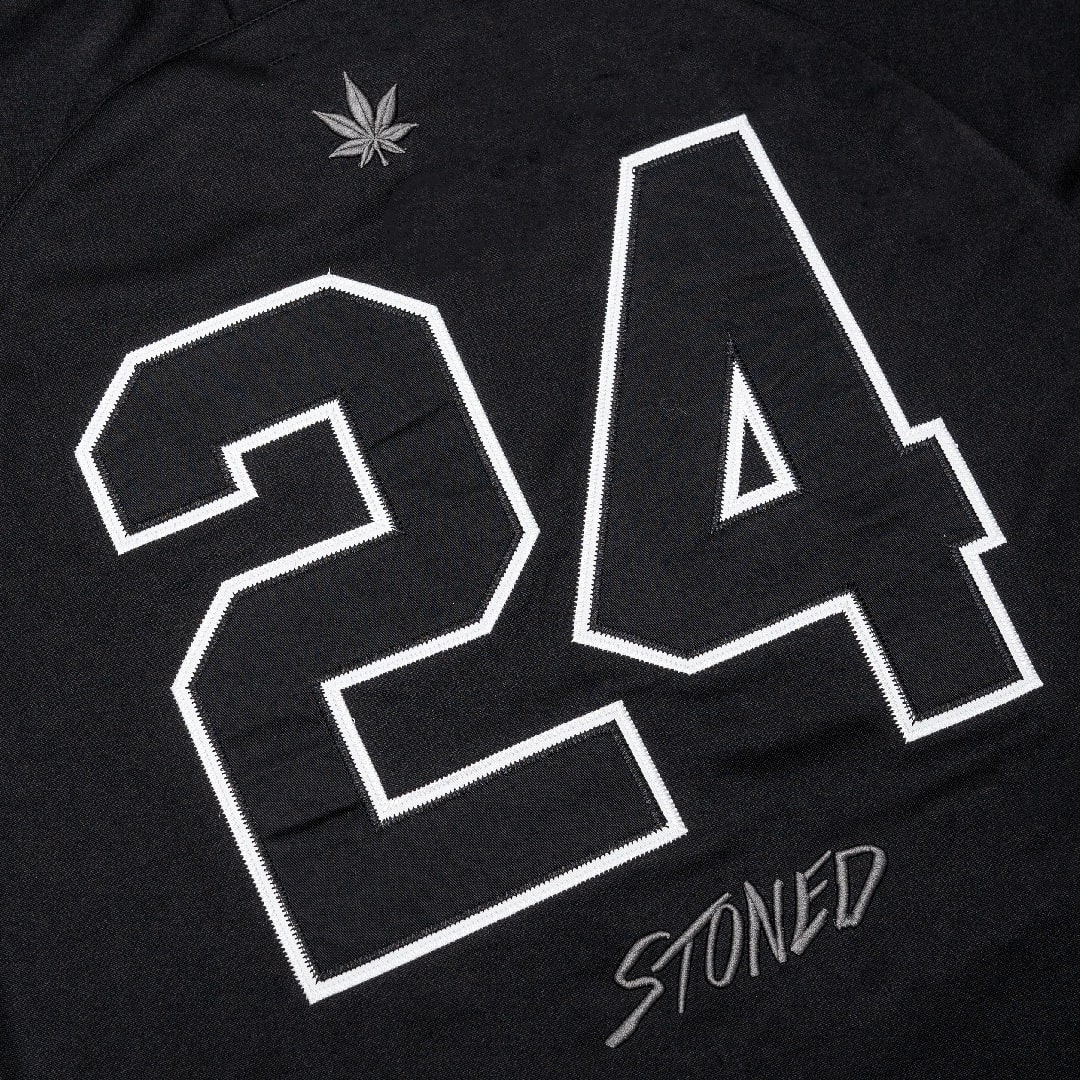 https://d2cva83hdk3bwc.cloudfront.net/stonedandco_void---nfl-jersey-black-3.jpg