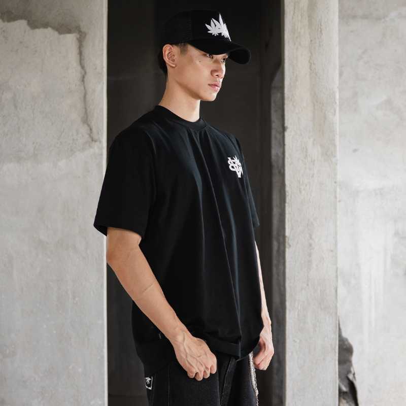 https://d2cva83hdk3bwc.cloudfront.net/stonedandco_wbb25---logo-tee-black-4.jpg