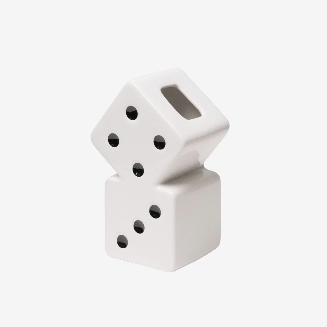 https://d2cva83hdk3bwc.cloudfront.net/stussy-ceramic-dice-vase-white-2.jpg