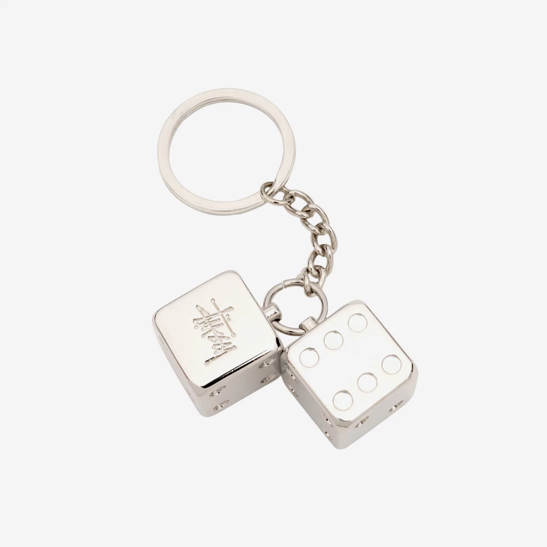 https://d2cva83hdk3bwc.cloudfront.net/stussy-metal-dice-keychain-silver-2.jpg