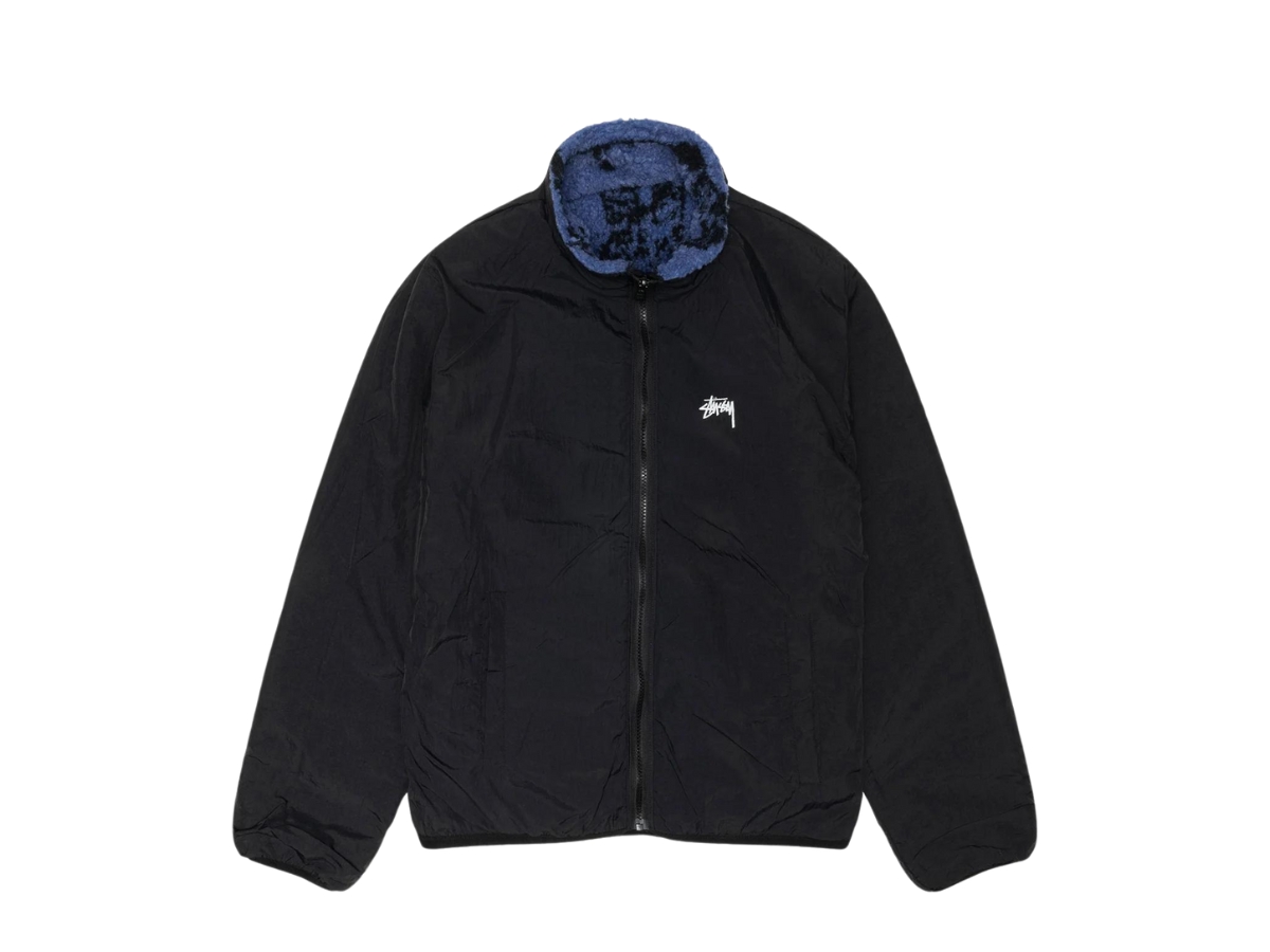 https://d2cva83hdk3bwc.cloudfront.net/stussy-sherpa-reversible-printed-jacket-blue-2.jpg
