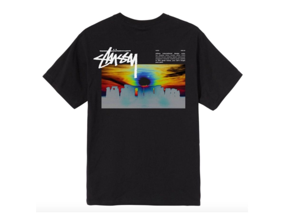 https://d2cva83hdk3bwc.cloudfront.net/stussy-stonehenge-tee-black-2.jpg