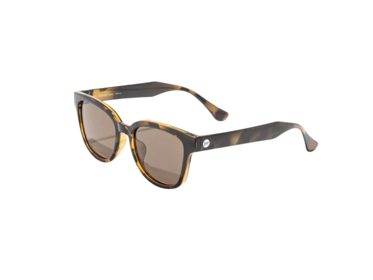 https://d2cva83hdk3bwc.cloudfront.net/sunski-miho-in-tortoise-frames-with-amber-lenses-2.jpg