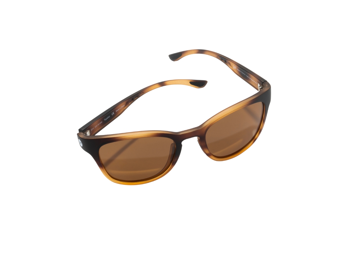 https://d2cva83hdk3bwc.cloudfront.net/sunski-topeka-in-tortoise-frames-with-amber-lenses-3.jpg