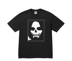 Buy Supreme x Number (N)ine Manson Tee Black (FW25) at Sasom – Authentic and Ready to Ship