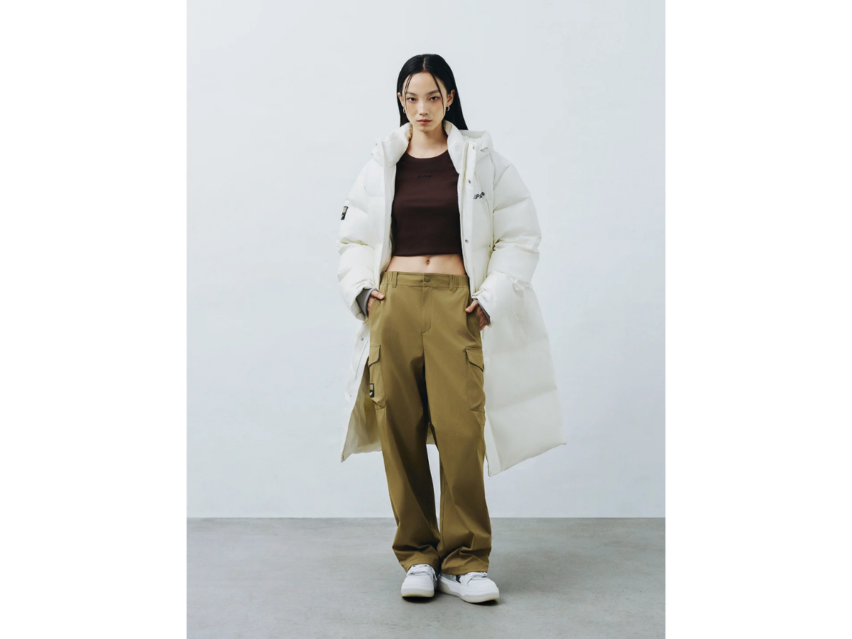 https://d2cva83hdk3bwc.cloudfront.net/supra_supra-pocket-wide-pants-beige-4.jpg