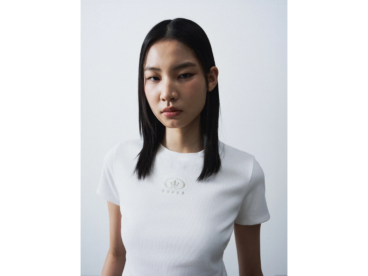 https://d2cva83hdk3bwc.cloudfront.net/supra_supra-women-s-circle-crown-short-sleeved-t-shirt-white-4.jpg