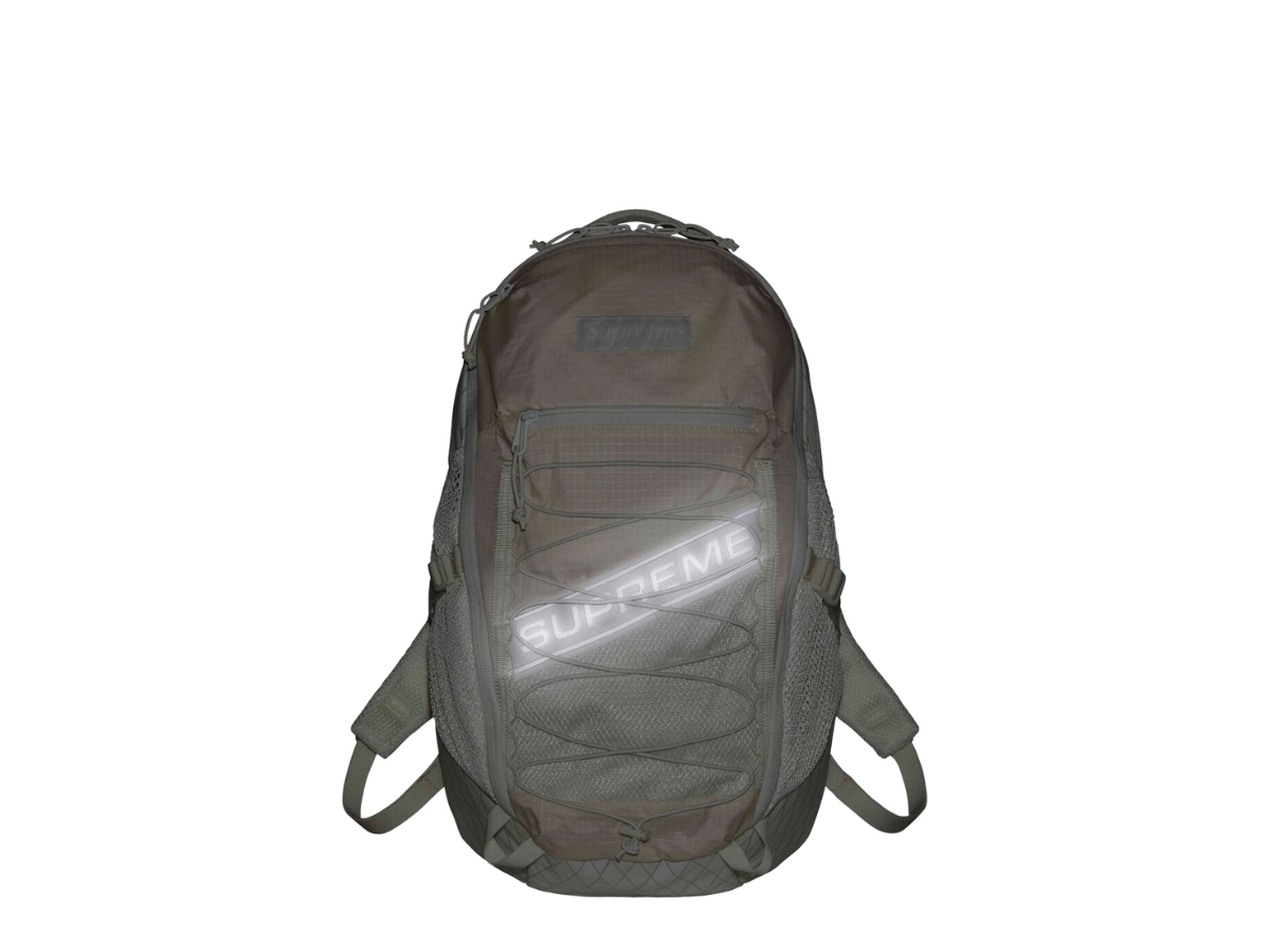 https://d2cva83hdk3bwc.cloudfront.net/supreme-backpack-white-fw23-2.jpg