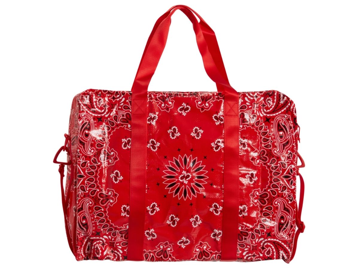 https://d2cva83hdk3bwc.cloudfront.net/supreme-bandana-tarp-large-duffle-bag-red-2.jpg
