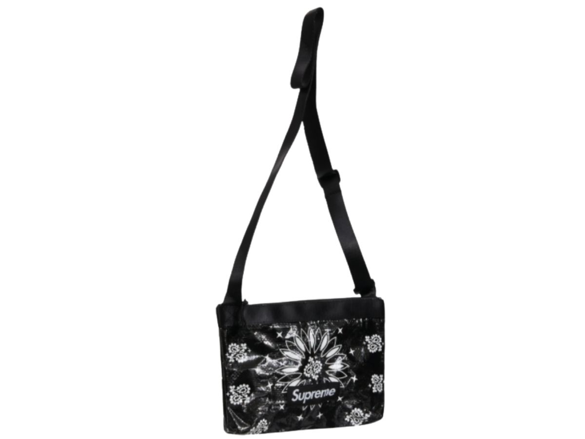 https://d2cva83hdk3bwc.cloudfront.net/supreme-bandana-tarp-side-bag-black-3.jpg