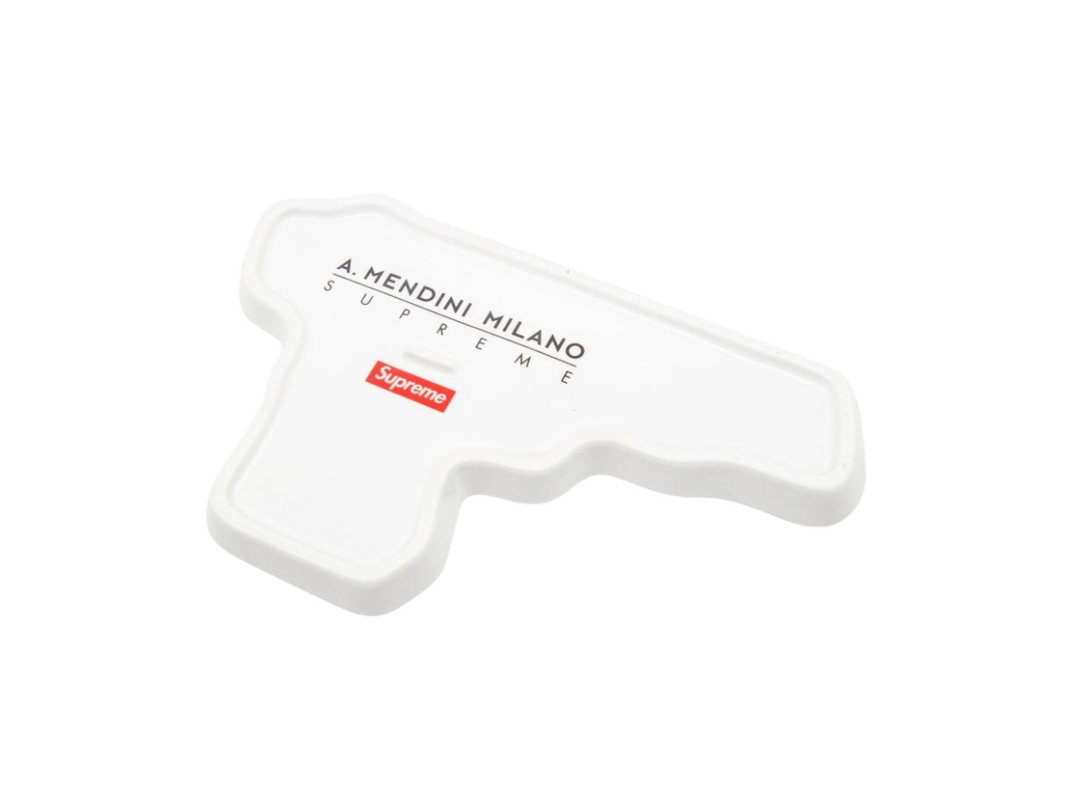 https://d2cva83hdk3bwc.cloudfront.net/supreme-ceramic-mendini-gun-tray-2.jpg