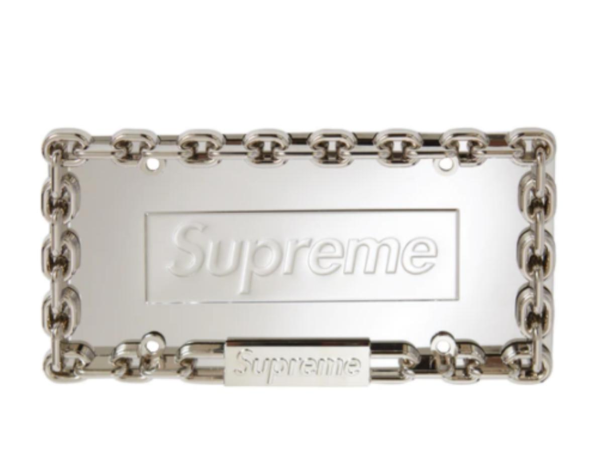 https://d2cva83hdk3bwc.cloudfront.net/supreme-chain-license-plate-frame-silver-1.jpg