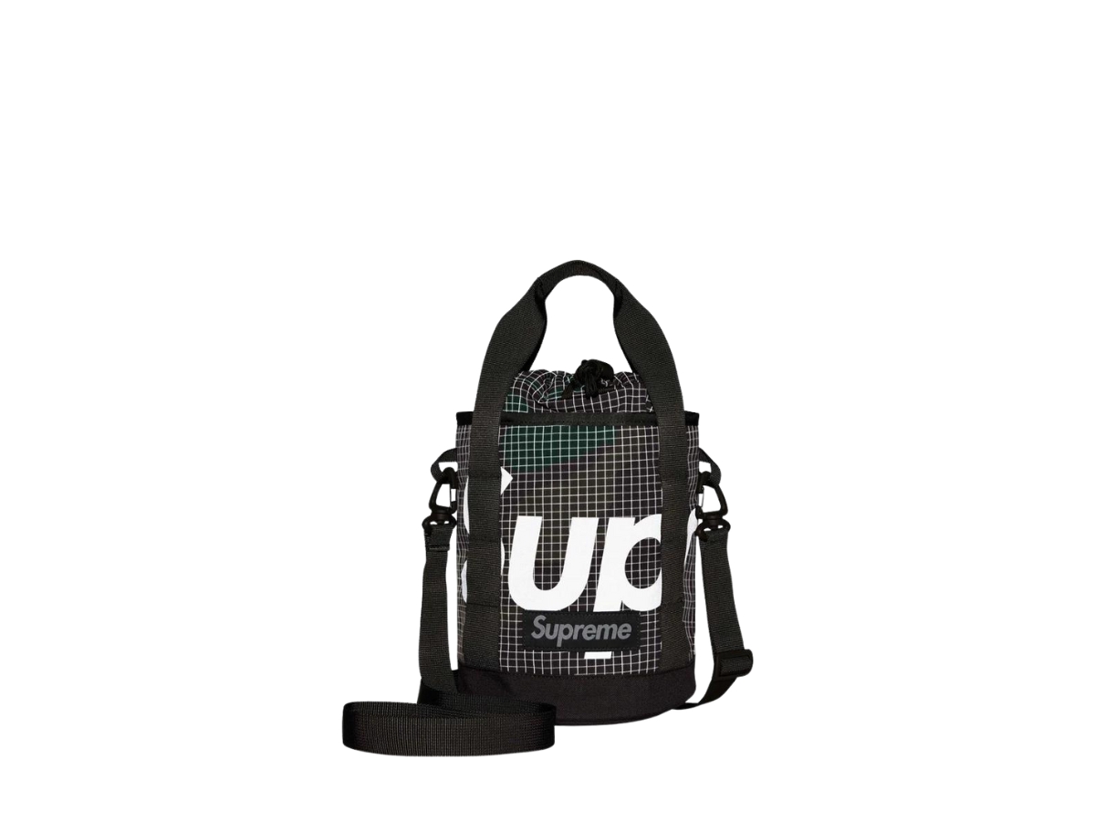 新品未使用 Supreme Cinch Bag Camo 2024SS Supreme Cinch Bag (SS24) - $78