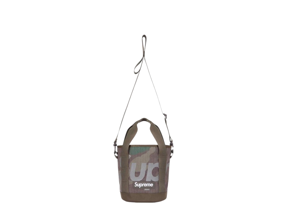 ช้อป Supreme Cinch Bag Woodland Camo (SS24)ของแท้ที่ SASOM